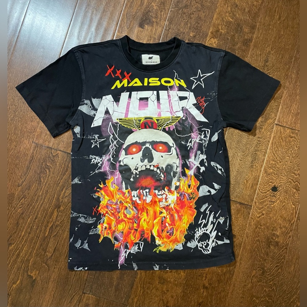 Maison Noir T Shirt Mens Small Black Flaming Skull Graphic shirt